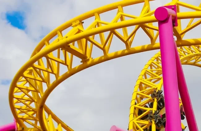 Усовершенствованный и стабильный конструктивный дизайн американских горок