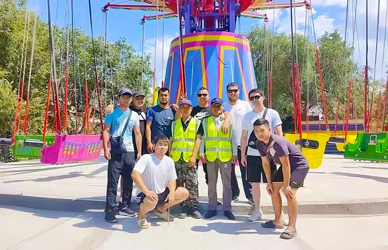 32м Аттракцион 7 небо в Казахстане